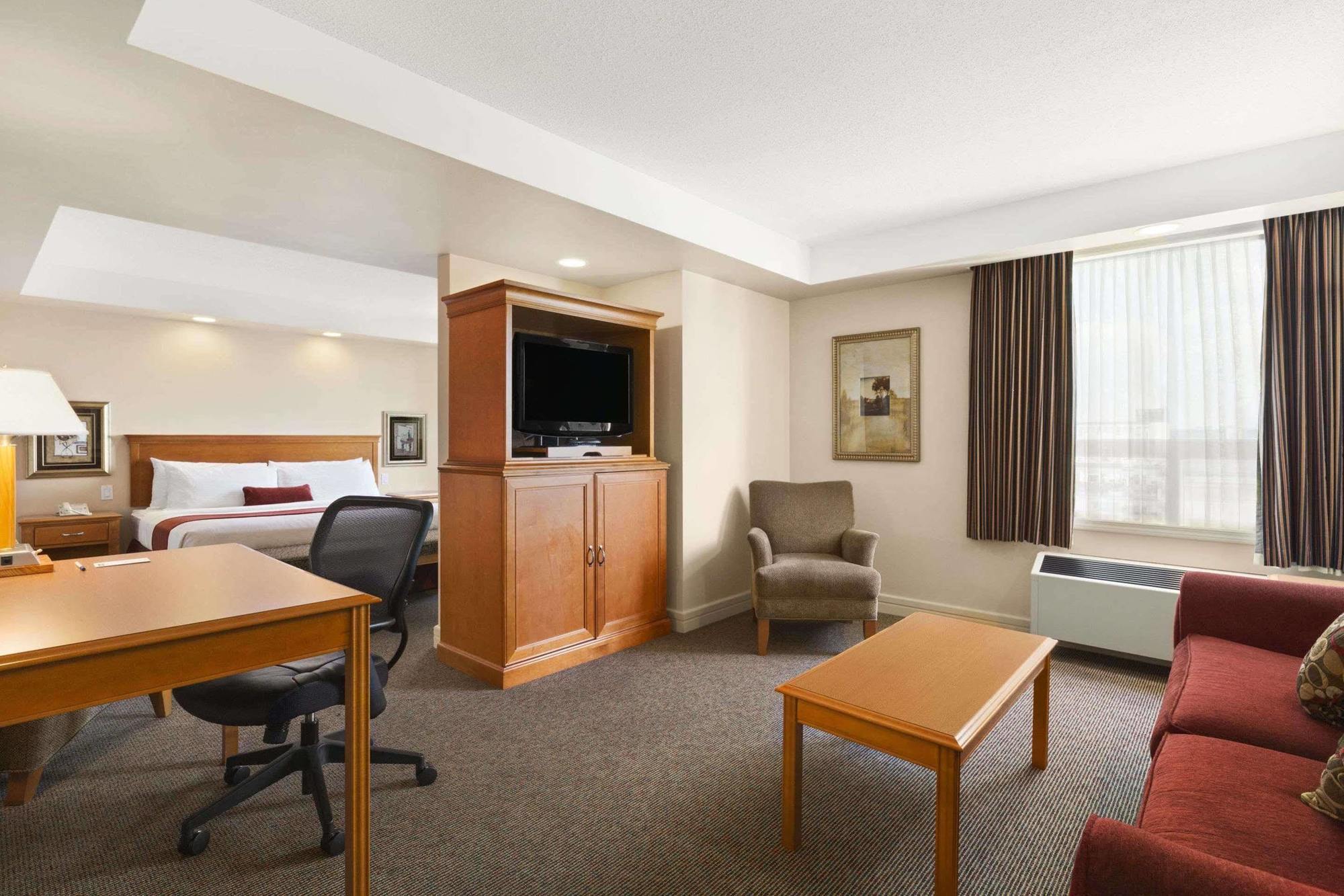 Travelodge By Wyndham Hotel 2*