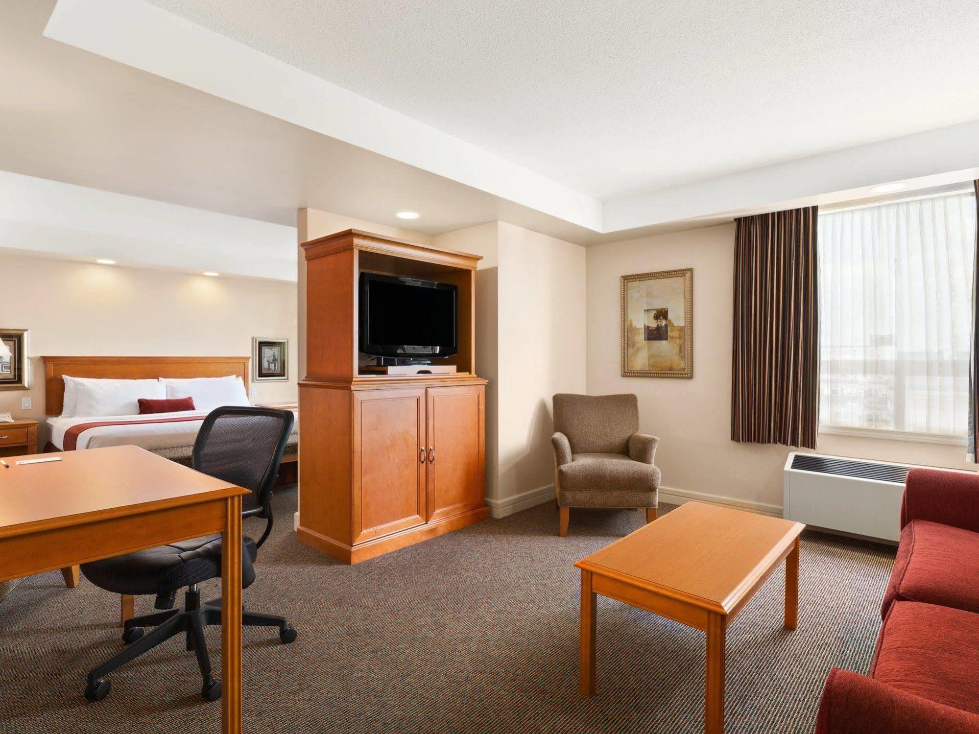 Travelodge By Wyndham Hotel 2*